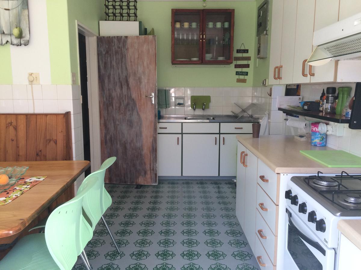 Leo'S Den Bed & Breakfast Фиш Хук Екстериор снимка