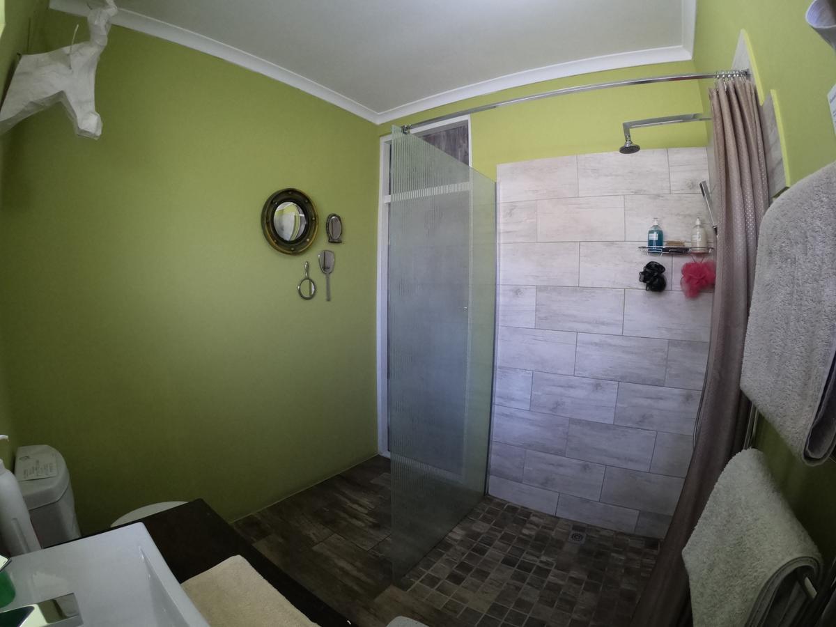 Leo'S Den Bed & Breakfast Фиш Хук Екстериор снимка